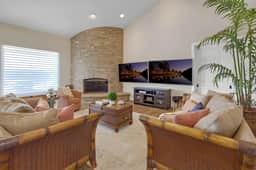 5BR Family Oasis w/ Views, Pool, Trampoline & BBQ