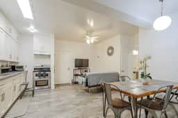 UCLA Adjacent 2BR with Quiet Courtyard View