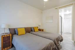UCLA Adjacent 2BR with Quiet Courtyard View