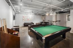 Downtown Condo – Views, Walkable, Fun! Dog Ok