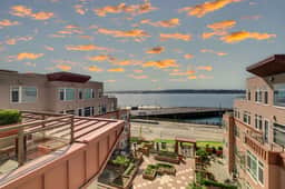 Waterfront 2BR Condo, Walk to Pike Place, Aquarium