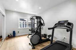 Resort-Style*Pool*Spa*Gym*Sports*Office*BBQ*DogOk