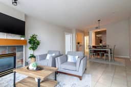 Steps to Pike Place 2BD Condo Water Courtyard View