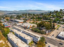 Silver Lake 3-Level Townhouse | Views + EV Charger