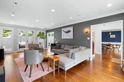 Charming Traditional Westwood 3BR Beautiful Garden - Image 5