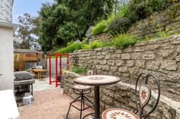 Charming Traditional Westwood 3BR Beautiful Garden - Image 4