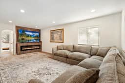 Walk to Lake Tahoe | Sleeps 10 | EV Charger - Image 4