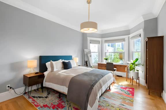 Chic Pacific Heights 2br Condo | Great Location