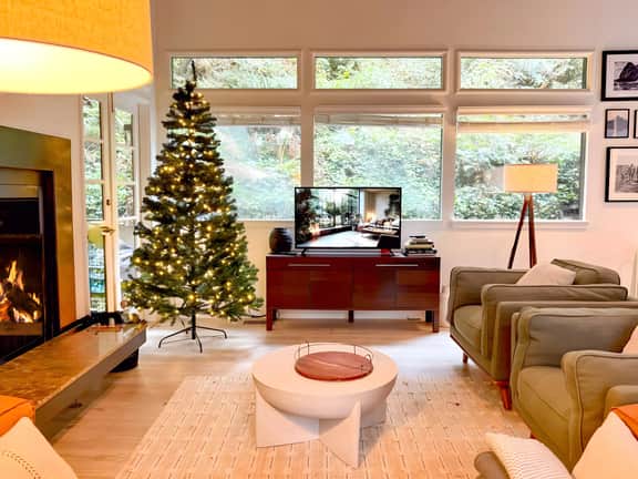 Idyllic Mill Valley cottage next to Muir Woods