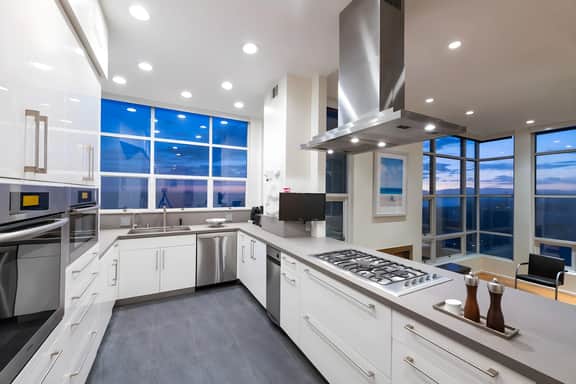 Stunning Panoramic Ocean Views Penthouse