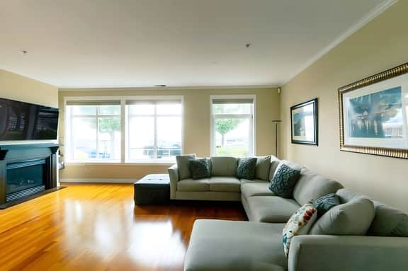 Waterfront 2BD Next to Pike Place w/ Private Patio