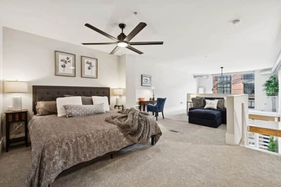 Stylish Santana Row 2BR Loft Walk to Shop & Dining