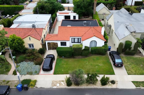 Cozy LA Home Near The Grove and Beverly Hills