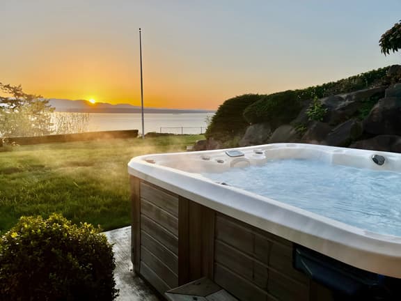 Elegant 6BR Home w/Water & Mountain Views, Hot Tub