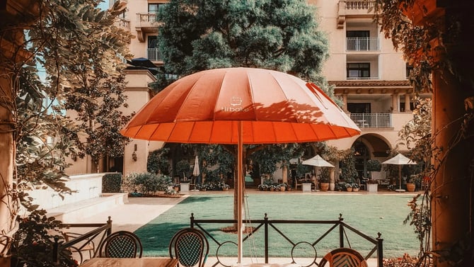 What Can an Airbnb SuperHost Property Manager Do for You in Popular Cities?